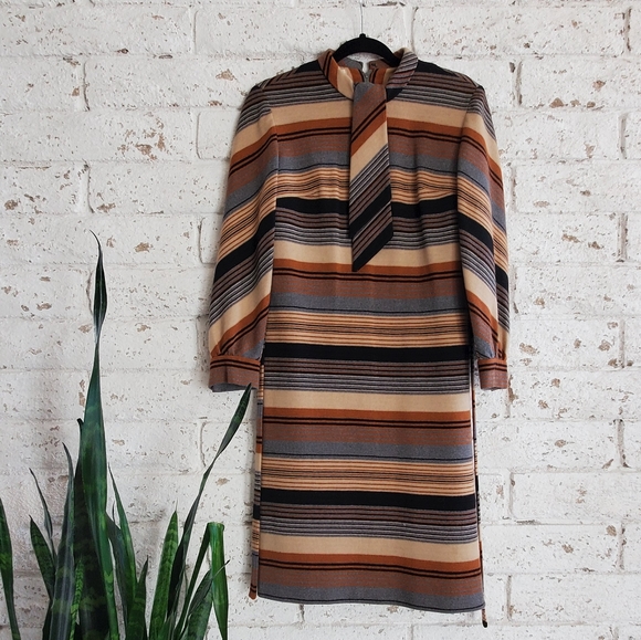 Vintage Wool Blend Dress - Picture 3 of 15